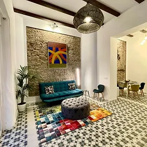 puerta-roja-luxury-apartment.es-andalucia.com/