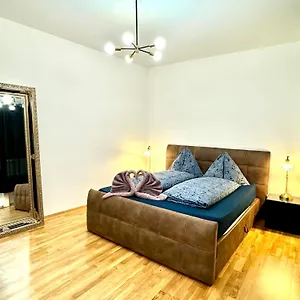 Apartment Center, Vienna