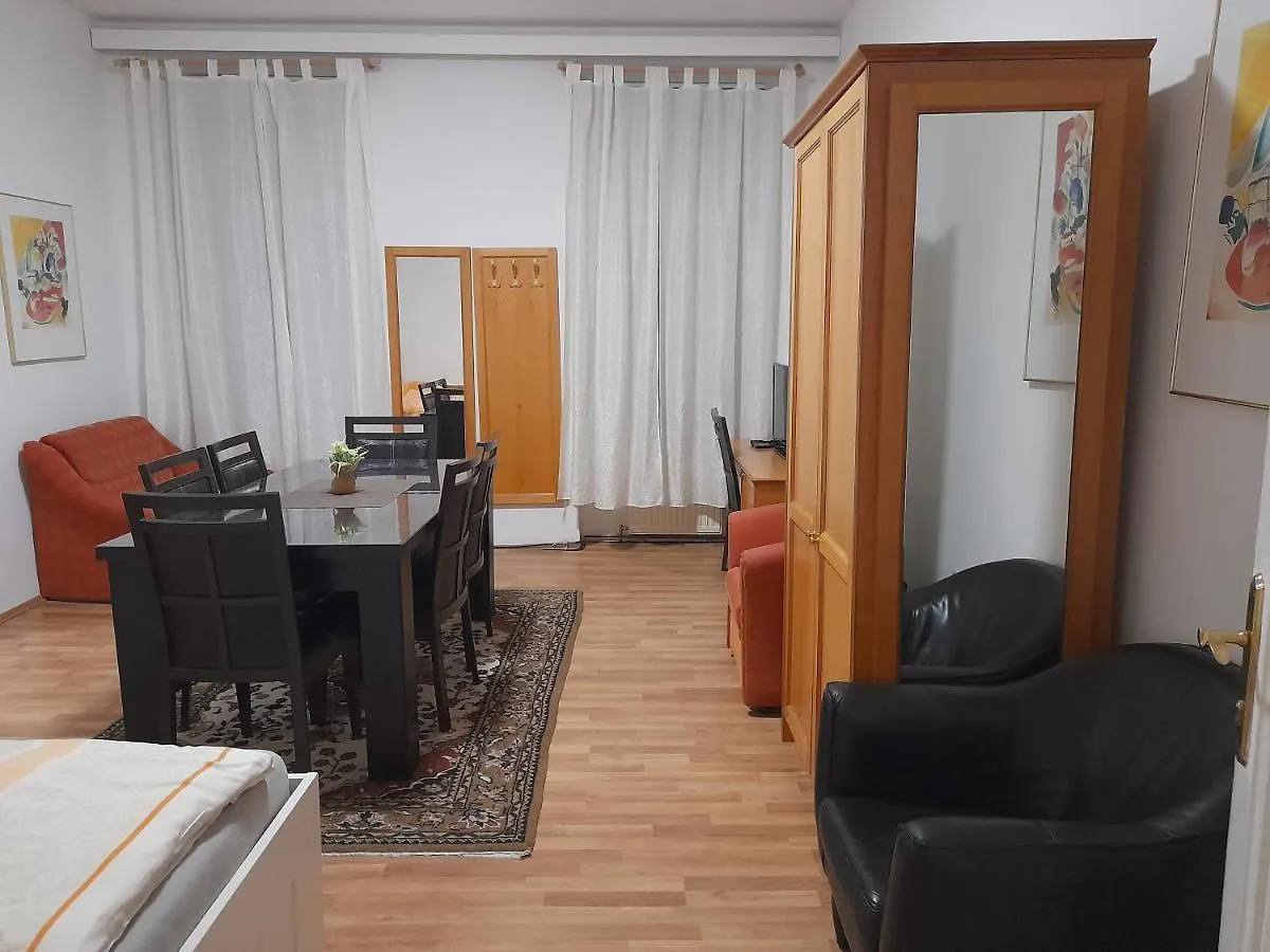 公寓 Ferienwohnung Schloessel 26/18 维也纳