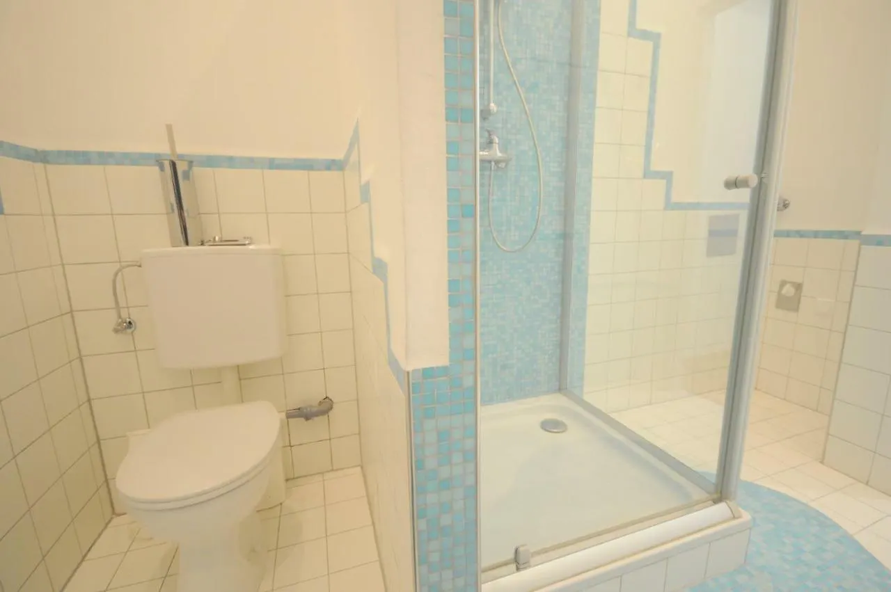 Ferienwohnung Schloessel 26/18 维也纳