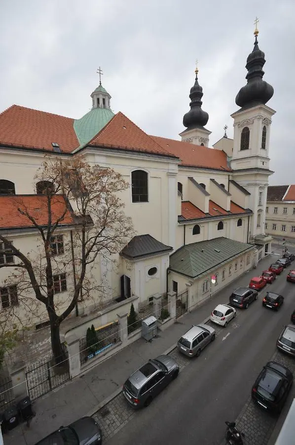 Ferienwohnung Schloessel 26/18 Vienne